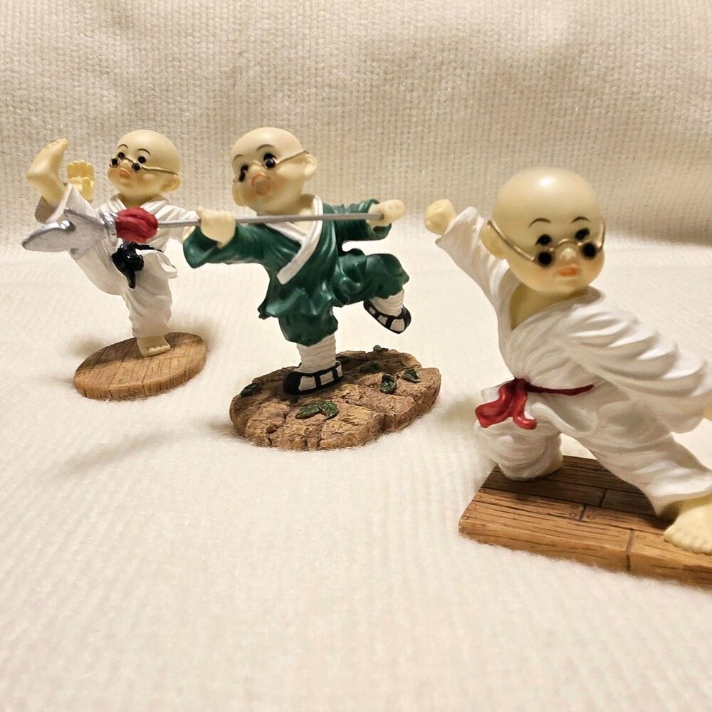 Kung Fu Martial Arts Figurines - 3 piece set
